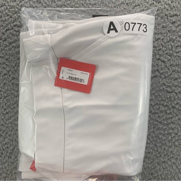 Spanx On-The-Go Slim Straight Pant Classic White Women's NWT  Size: L (Regular) - Picture 15 of 15